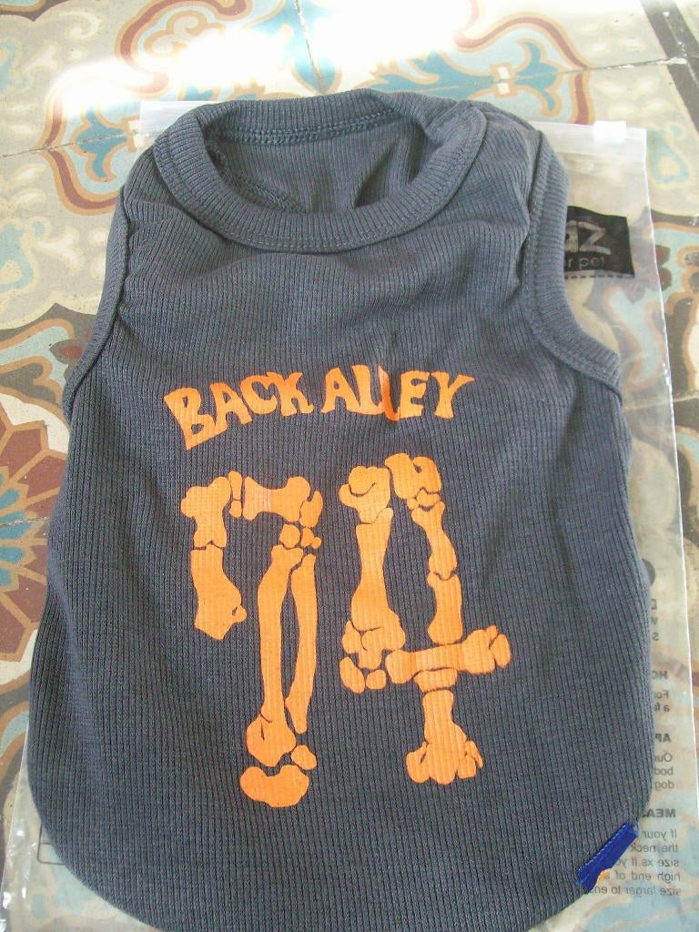 Pulls pour chiens Dobaz, Back alley, S, neufs dans leur, Animaux & Accessoires, Vêtements pour chiens, Neuf, Pull pour chien, Enlèvement ou Envoi