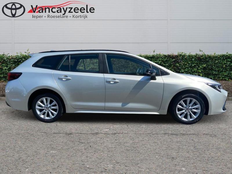 Toyota Corolla TS Dynamic+Businesspack+cam+na, Autos, Toyota, Achat, Euro 6, Autres carburants, Noir