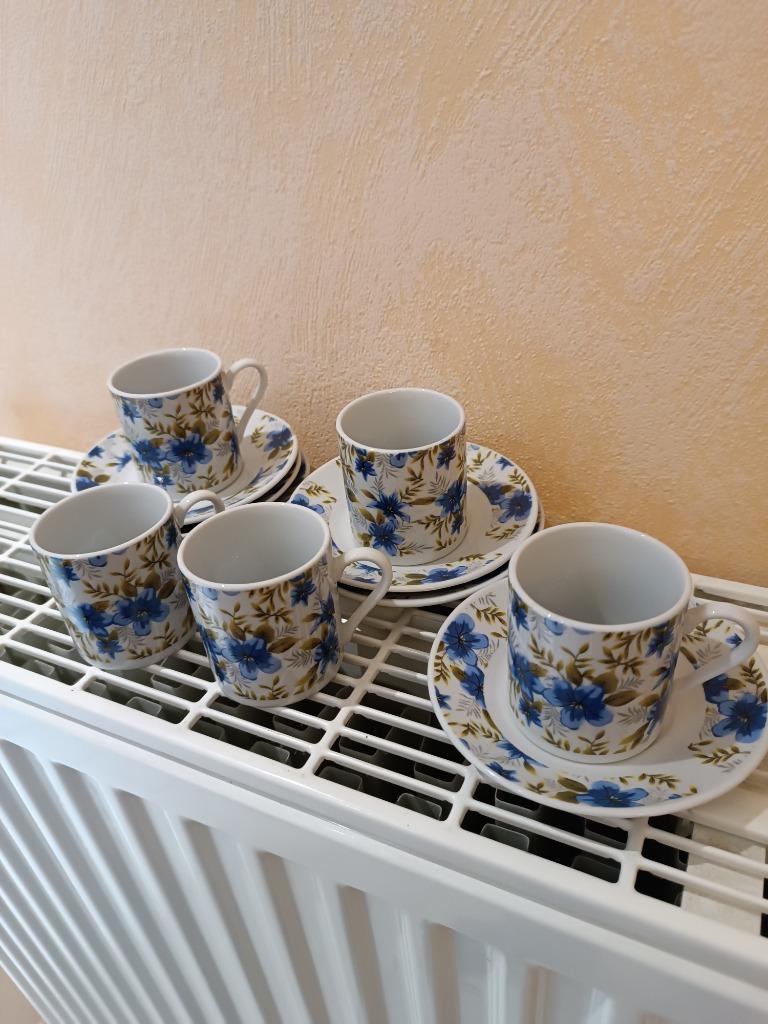 A vendre tasses moka, Enlèvement, Utilisé, Autres matériaux, Tasse et/ou soucoupe
