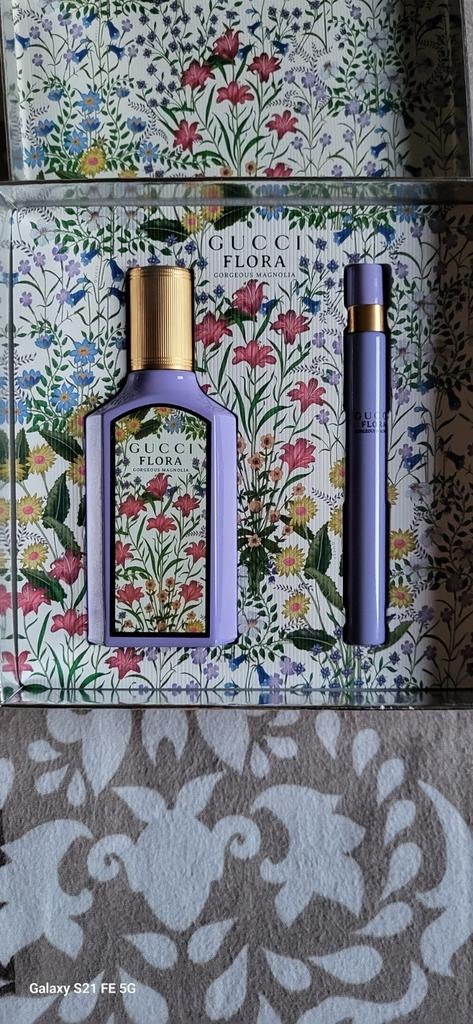 Coffret eau de parfum Gucci Flora gorgeous magnolia, Enlèvement