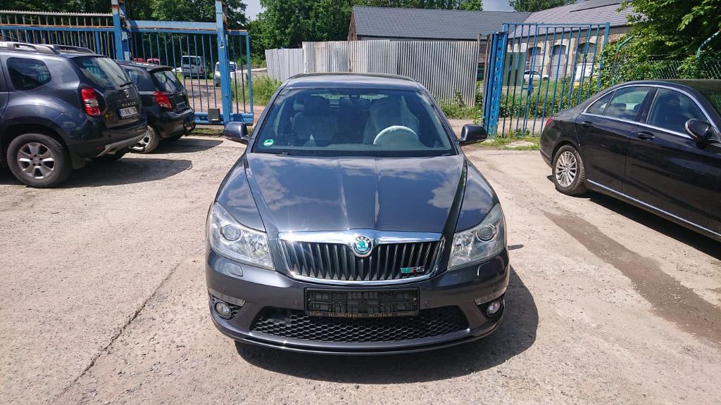 Skoda octavia rs 2000cc essence clim ja gps 162000km 2011 GA, Autos, Cuir, Achat, Entreprise, Boîte manuelle
