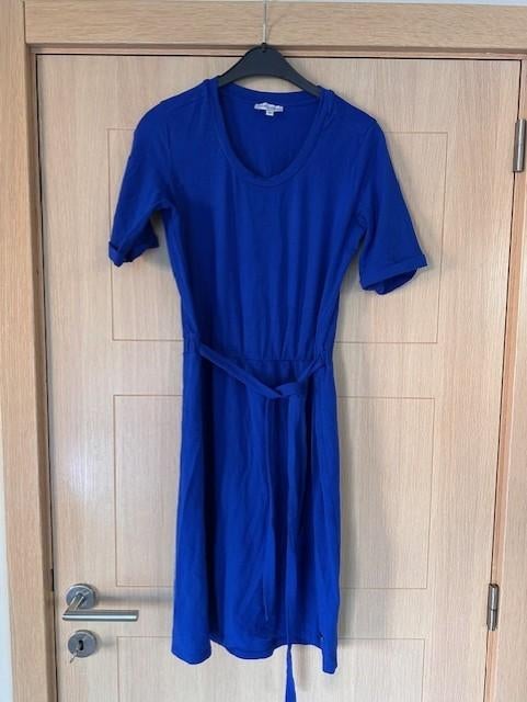 Robe bleue Sophia Perla taille 36 (nr1375a), Vêtements | Femmes, Robes, Comme neuf, Taille 36 (S), Bleu, Longueur genou, Enlèvement ou Envoi