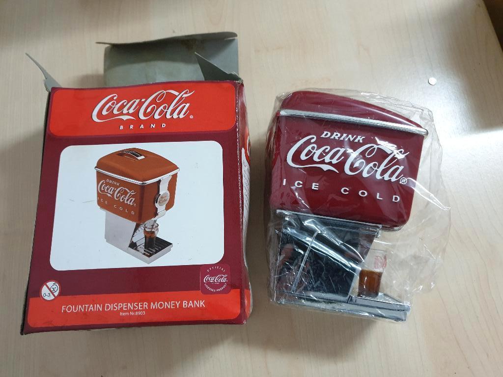 Coca Cola Spaarpot in drankdispenservorm, Verzamelen, Ophalen of Verzenden, Nieuw