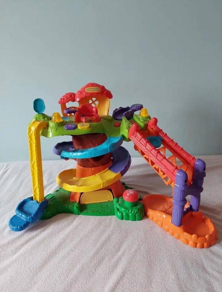 VTech - Magische boomhut + ZoomiZooz dieren, Kinderen en Baby's, Ophalen, Zo goed als nieuw