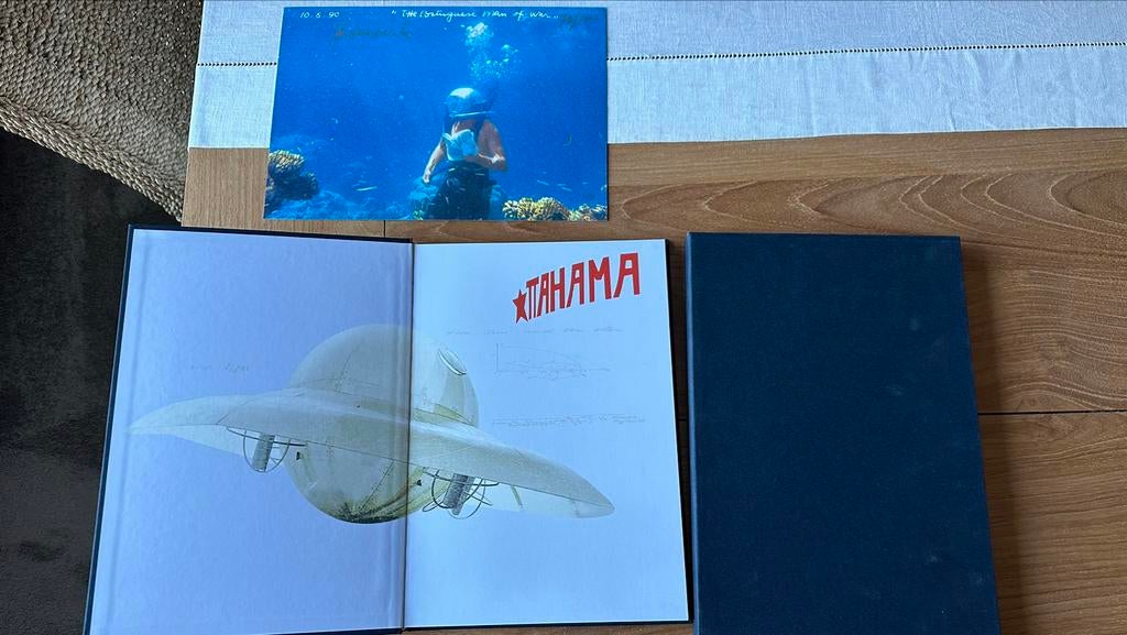 Panamarenko Tahama foto+boek gesigneerd in zilver nr72/100, Ophalen of Verzenden