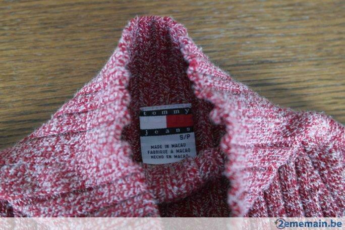 Pull rouge Tommy Jeans – Taille 10-12 ans, Kinderen en Baby's, Kinderkleding | Maat 104, Gebruikt, Meisje, Trui of Vest, Ophalen of Verzenden