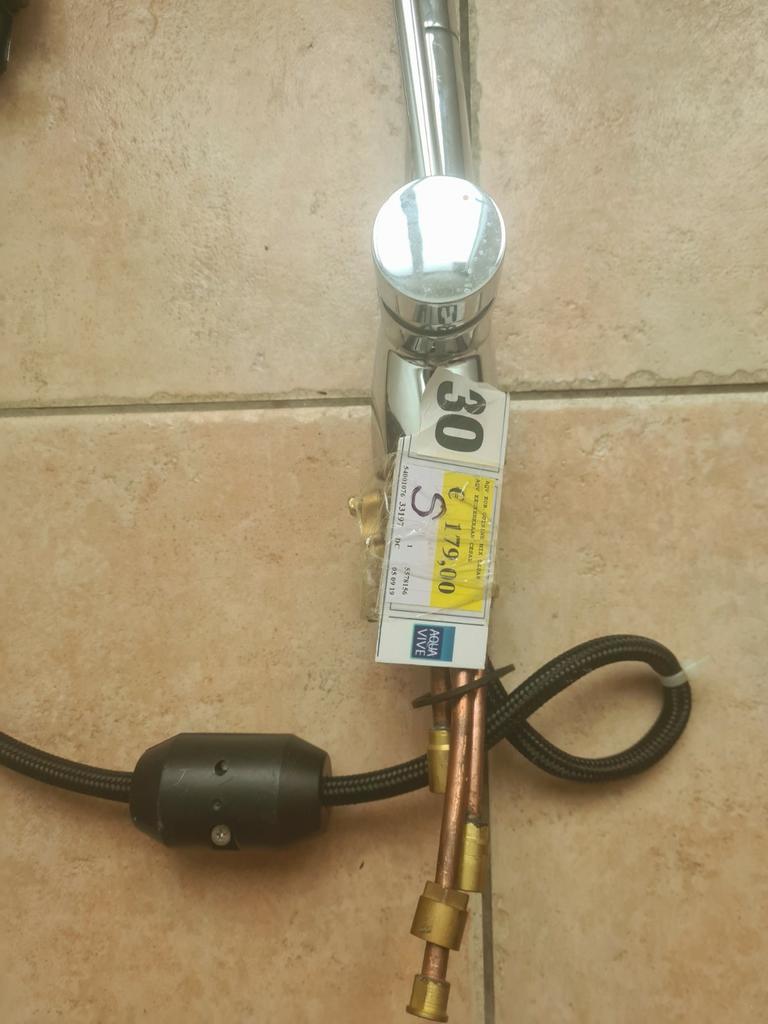 Robinet Avec partie detachable, Bricolage & Construction, Sanitaire, Enlèvement ou Envoi, Comme neuf, Robinet
