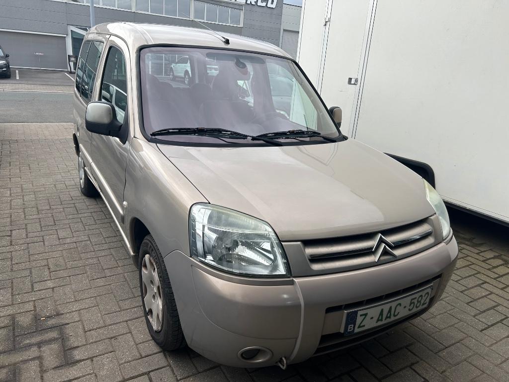 Berlingo 5plaats benzine+LPG 2950€ gekeurd airco, Auto's, 4 deurs, Overige kleuren, Handgeschakeld, 1400 cc