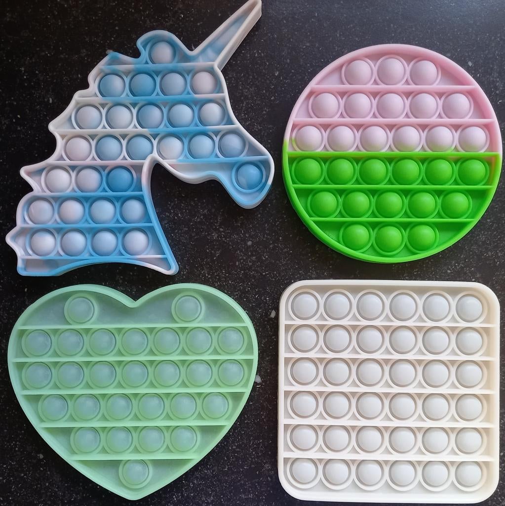 Pop-it: twee gewone en twee fluorescerende, Ophalen of Verzenden, Zo goed als nieuw, Ontdekken