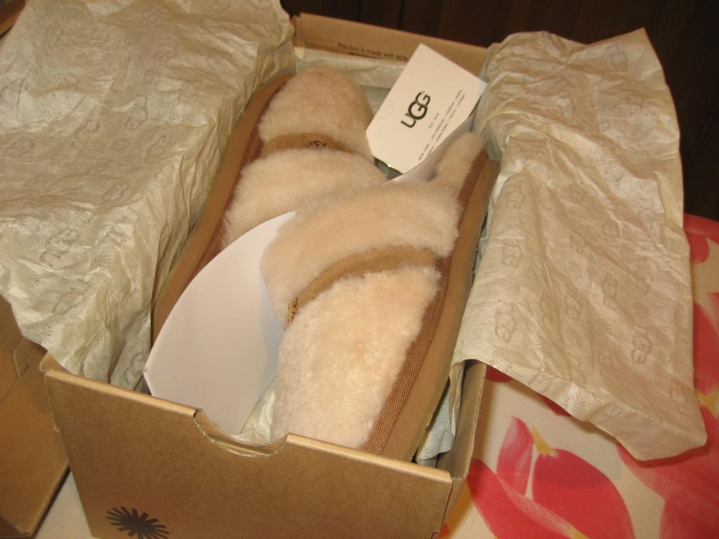 UGG DALLA PANTOUFLES NATUREL TAILLE 39 EU, Neuf, UGG, Beige, Pantoufles
