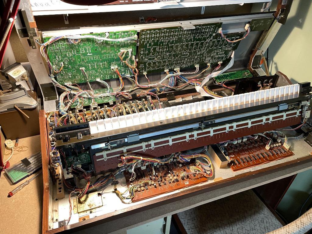 gezocht : defecte vintage synthesizers ( pre midi ), Muziek en Instrumenten, Synthesizers, Gebruikt, Overige aantallen, Overige merken