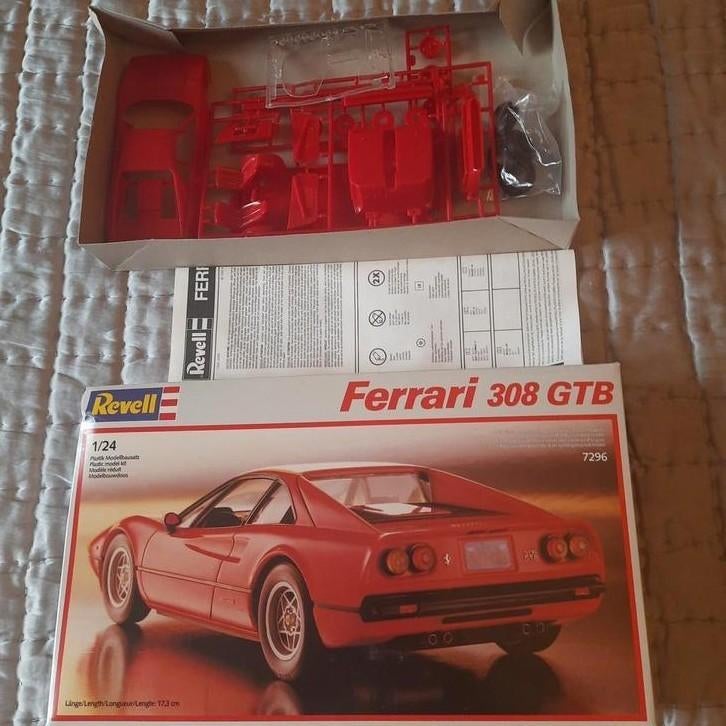 REVELL : FERRARI 308 GTB *VINTAGE* 1/24*, Neuf, Voiture, Revell, Plus grand que 1:32