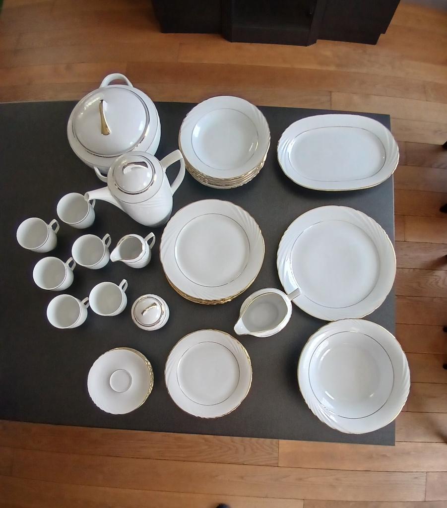 Winterling Bavaria 39-delige eet- en koffieservies, Maison & Meubles, Cuisine | Vaisselle, Comme neuf, Service complet, Uni, Porcelaine