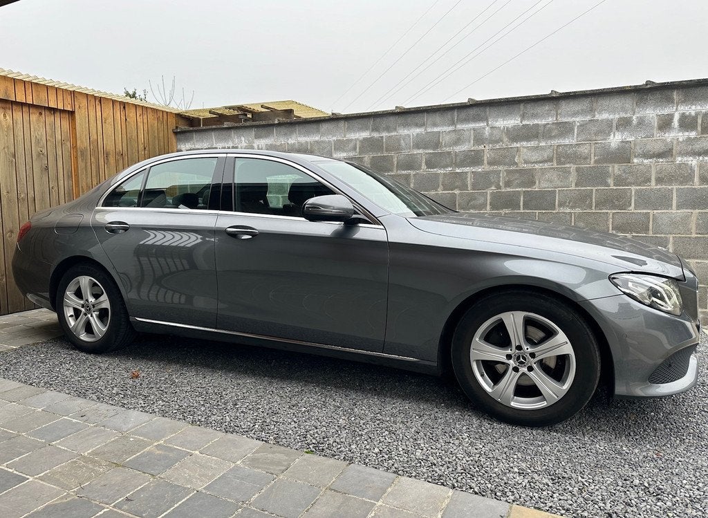 Mercedes-Benz E-Klasse 200 d Automaat Led Navi Leder BT Came, Autos, Mercedes-Benz, Cuir, Argent ou Gris, Achat, Entreprise