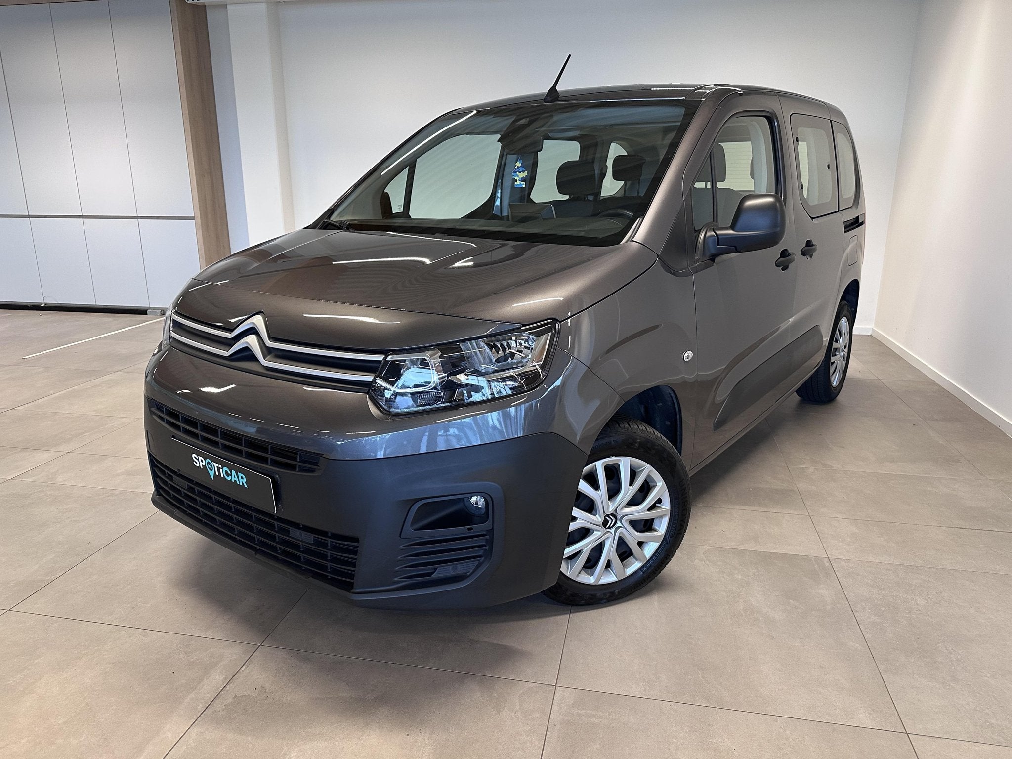 Citroen Berlingo 1.2 BENZINE 110, Autos, Argent ou Gris, Achat, Euro 6, Entreprise