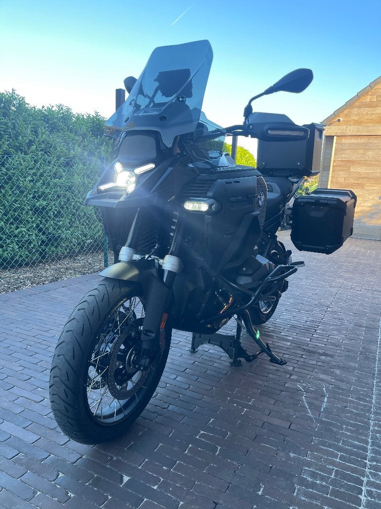 BMW GS adventure Triple Black custom made, Motoren, Handvatverwarming, 2 cilinders, Nieuw, Motorrijbewijs A