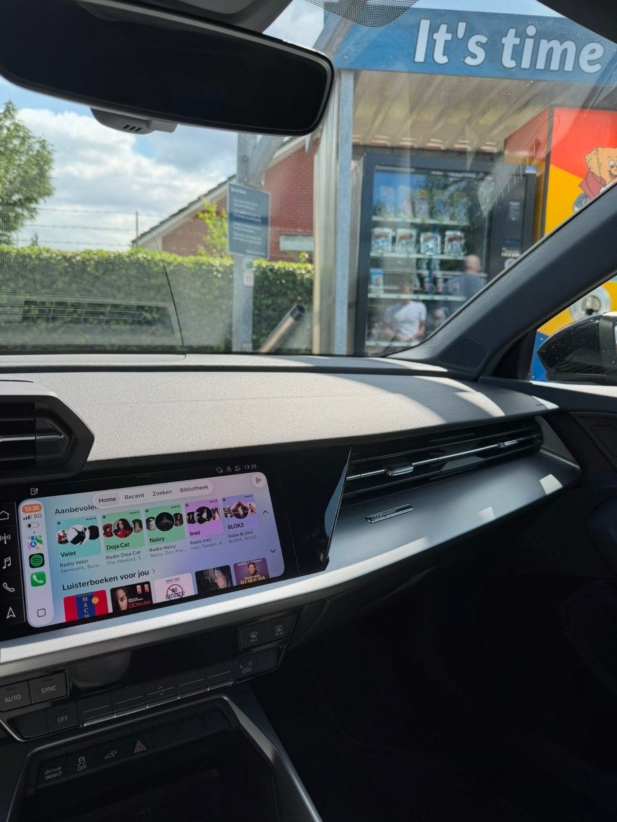 Audi A3 Sportback Attraction 40 TFSI e S tronic, Automaat, Zwart, Parkeersensor, Te koop