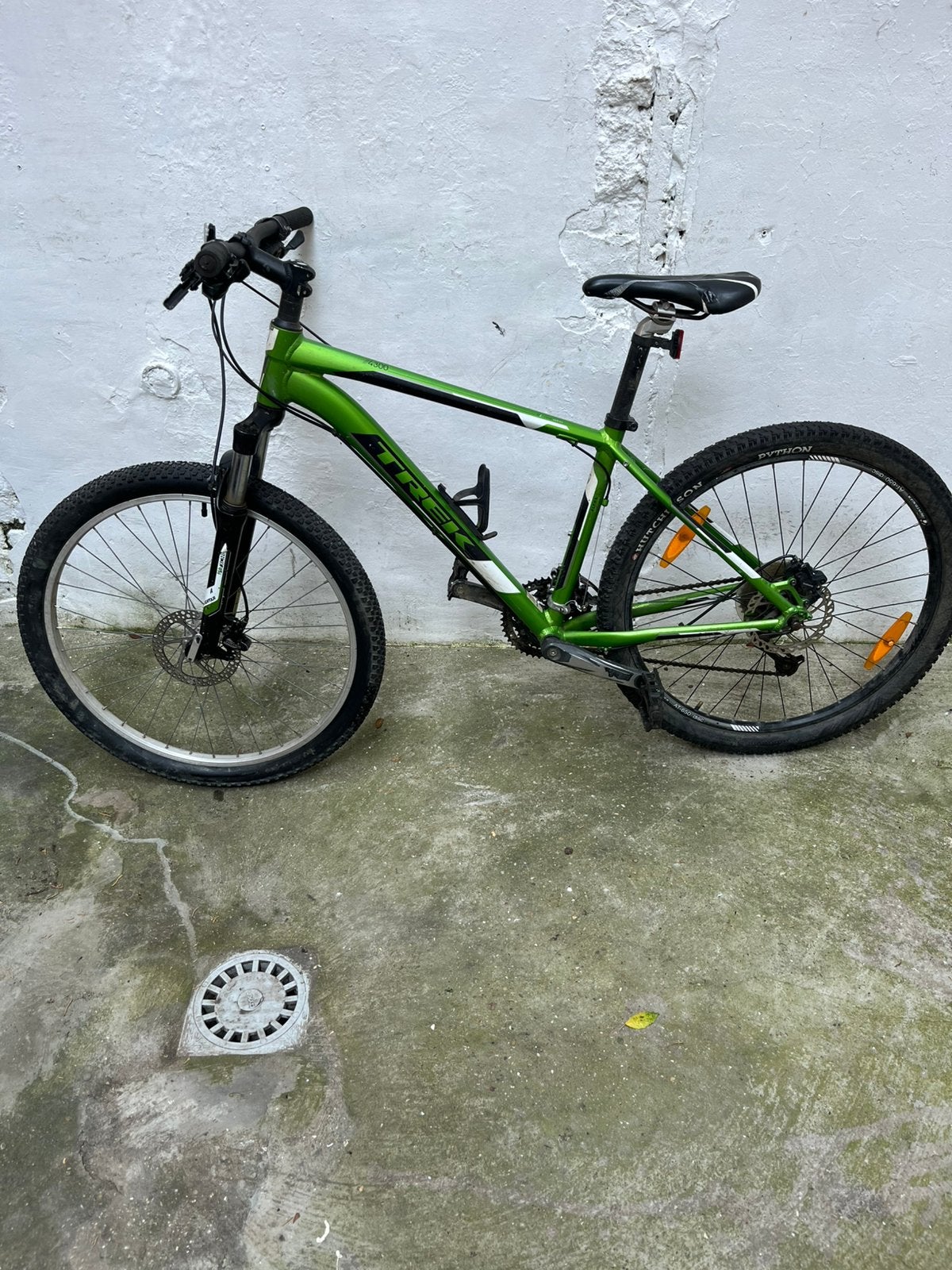 Vélo 26 pouces trek 4300, Enlèvement, Comme neuf