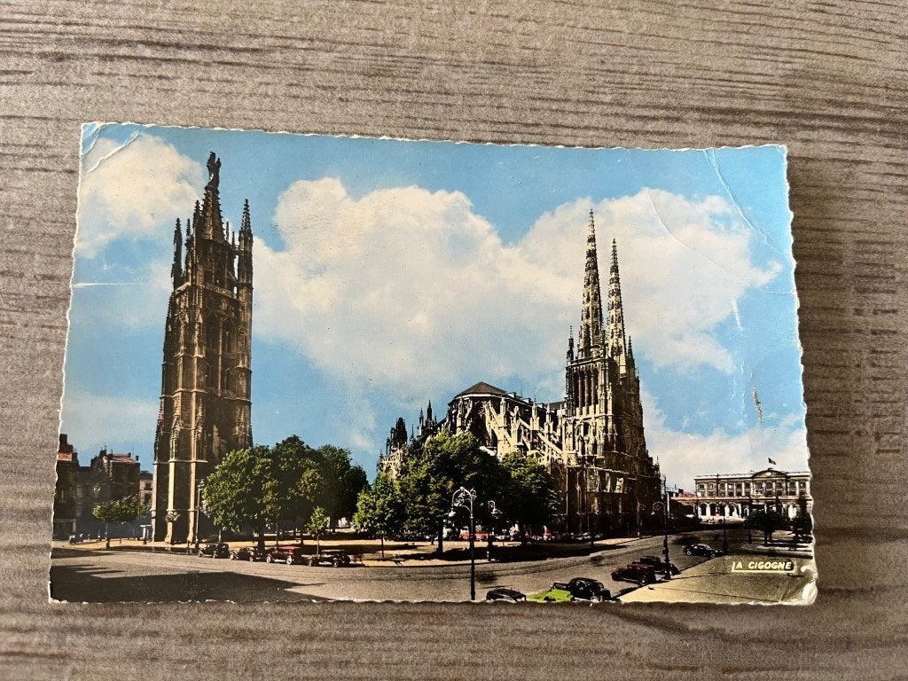 carte postale Bordeaux - Visite de la cathédrale Pey Berland, Enlèvement ou Envoi, France
