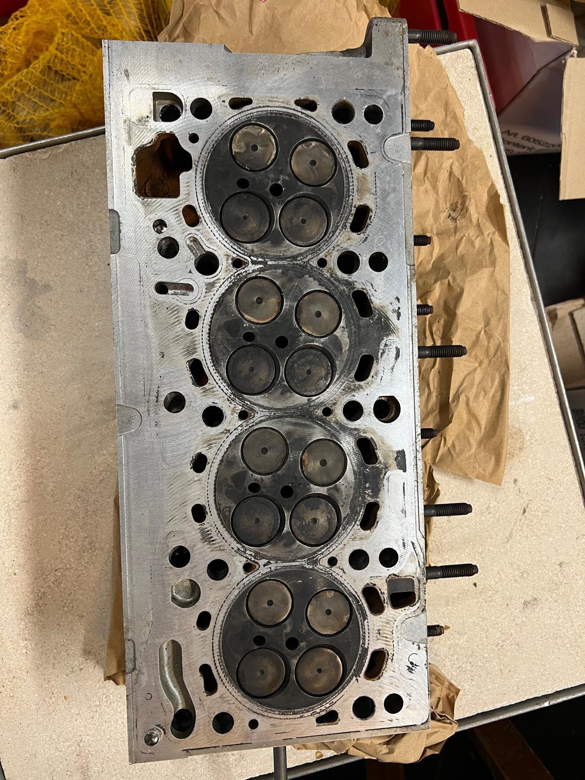 Culasse Volkswagen 04L 103 064 C 500, Enlèvement, Audi