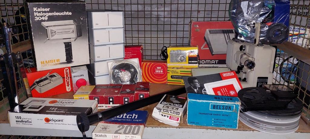 Vintage film/foto lot – Eumig projector, dia’s, tapes + meer, Ophalen