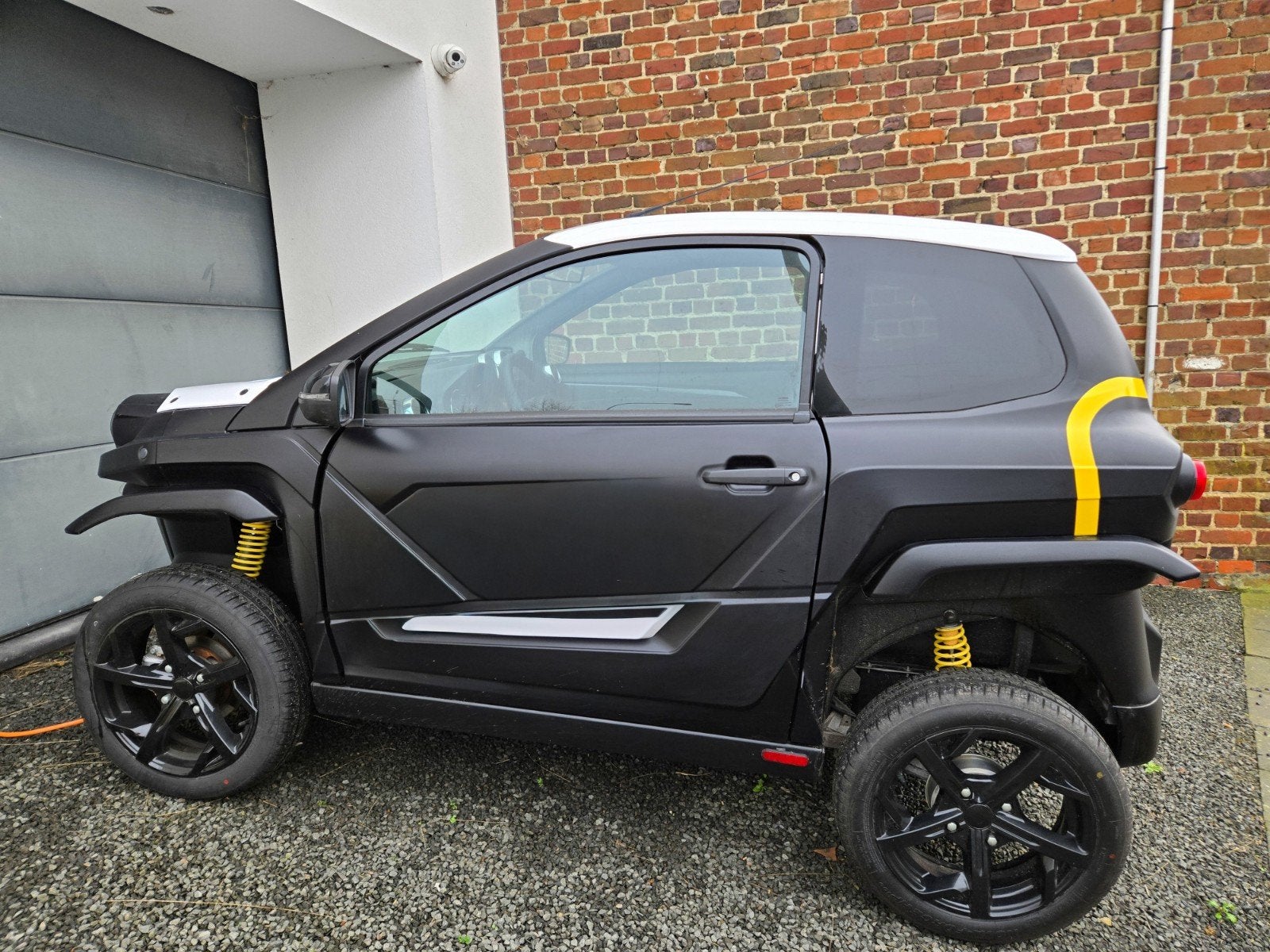 Mega e-Scouty – elektrische wagen, rijbaar vanaf 16 jaar (AM, Auto's, Aixam, Bedrijf, Elektrisch, Wit, Ophalen