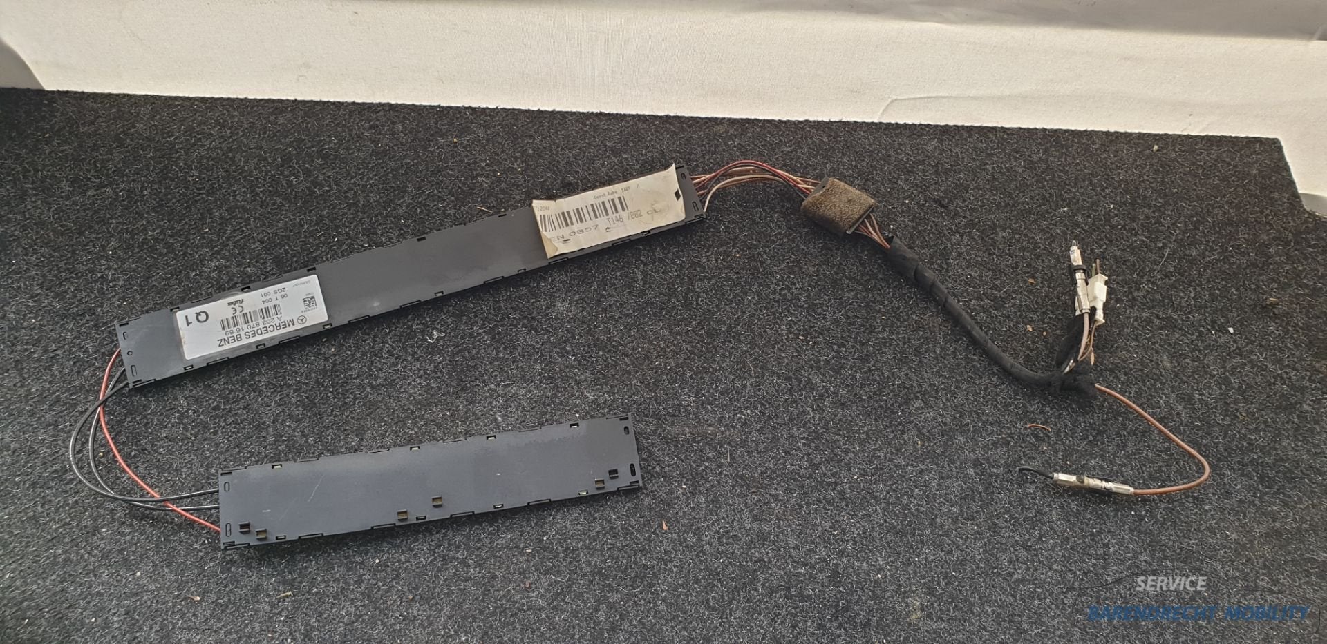Aerial Antenne sleutel Radio W203 W209 C-klasse A2038701689, Gebruikt, Mercedes-Benz AG, Mercedes-Benz, Mercedesstrasse 120
70372  Stuttgart, DE