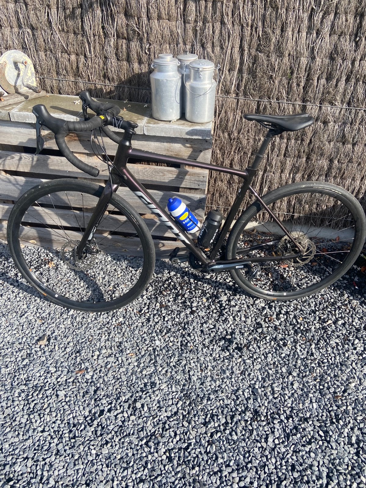 Koersfiets giant contend ar 2 maat ML, Vélos & Vélomoteurs, Vélos | Hommes | Vélos de sport & Vélo de randonnée, Enlèvement, Comme neuf