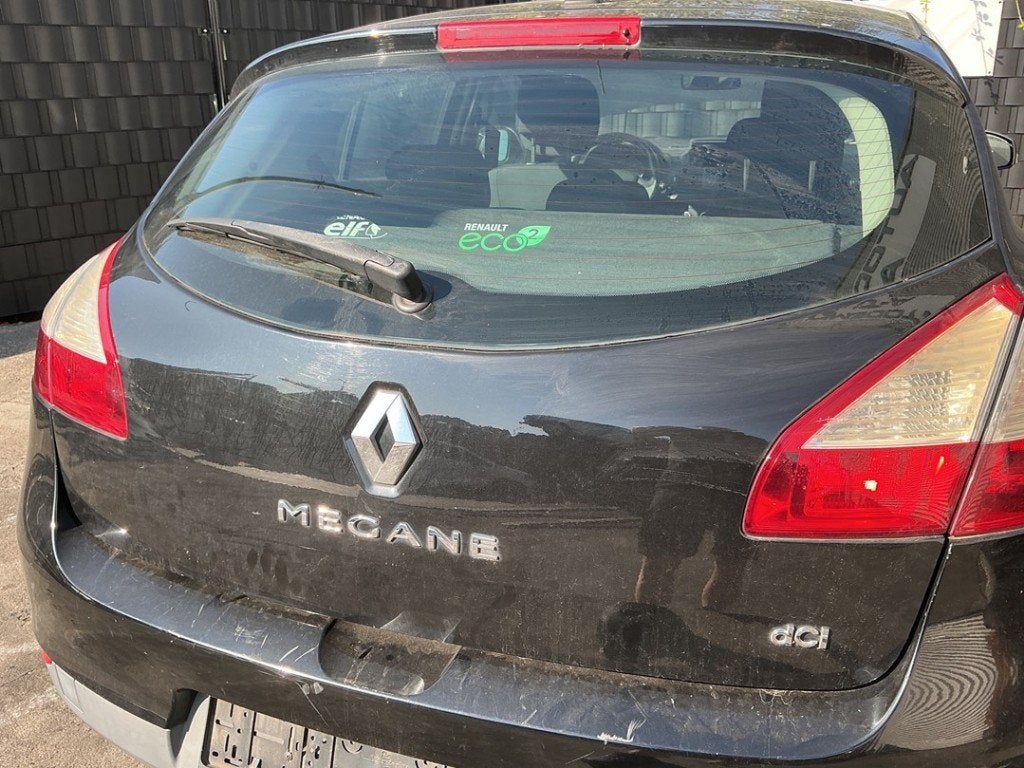 HAYON ARRIÈRE / MALLE Renault Megane III Berline (BZ), Renault, Haillon arrière, Utilisé, Peter-Huppertz-Straße 5
51063  Köln, DE
