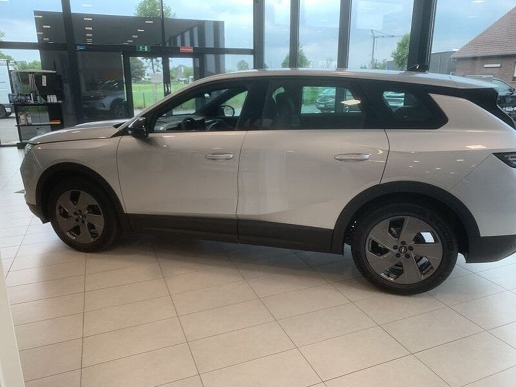 Opel Grandland che kofferklep, Achteruitrijcamera, Sensoren, Zwart, 136 pk, Bedrijf, Hybride Elektrisch/Benzine