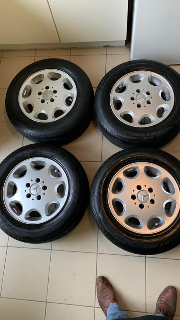 Oldtimer Mercedes 15 inch ,w126 , 8 loch velgen., Ophalen, 15 inch, Velg(en)