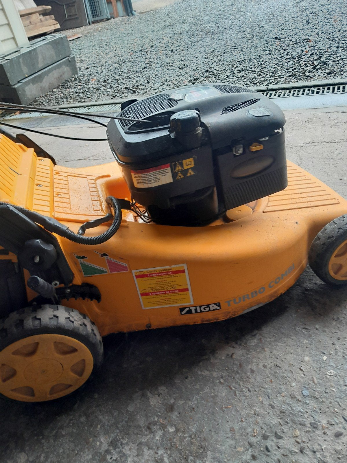 Grasmaaier stiga turbo combi, Enlèvement, Démarrage électrique