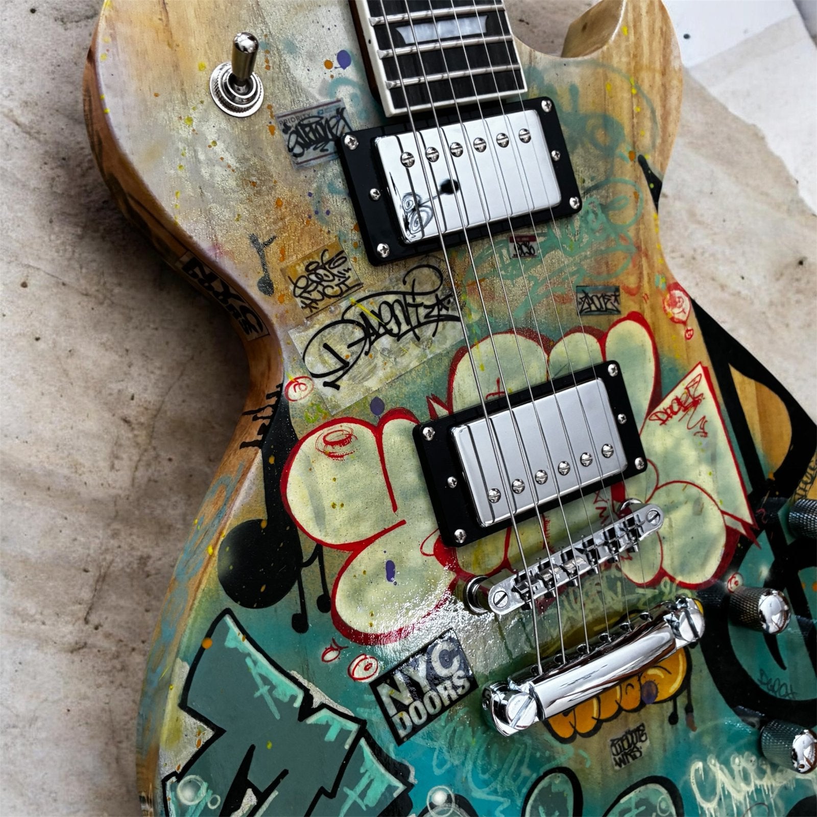 Guitare Graffiti, Enlèvement ou Envoi, Comme neuf