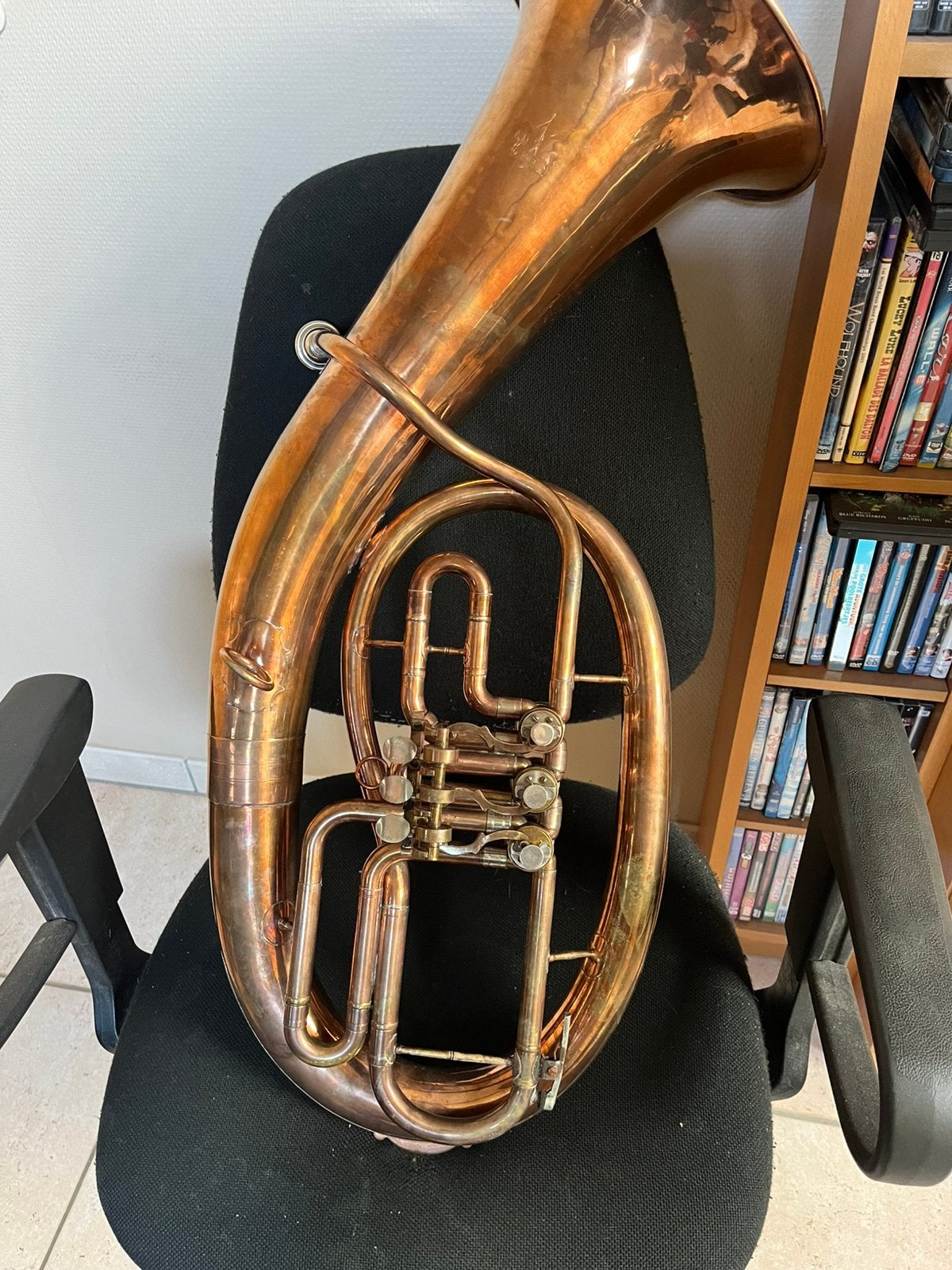 Ovale bariton -oktoberfest/egerlander, Musique & Instruments, Enlèvement, Comme neuf, Tuba en si bémol