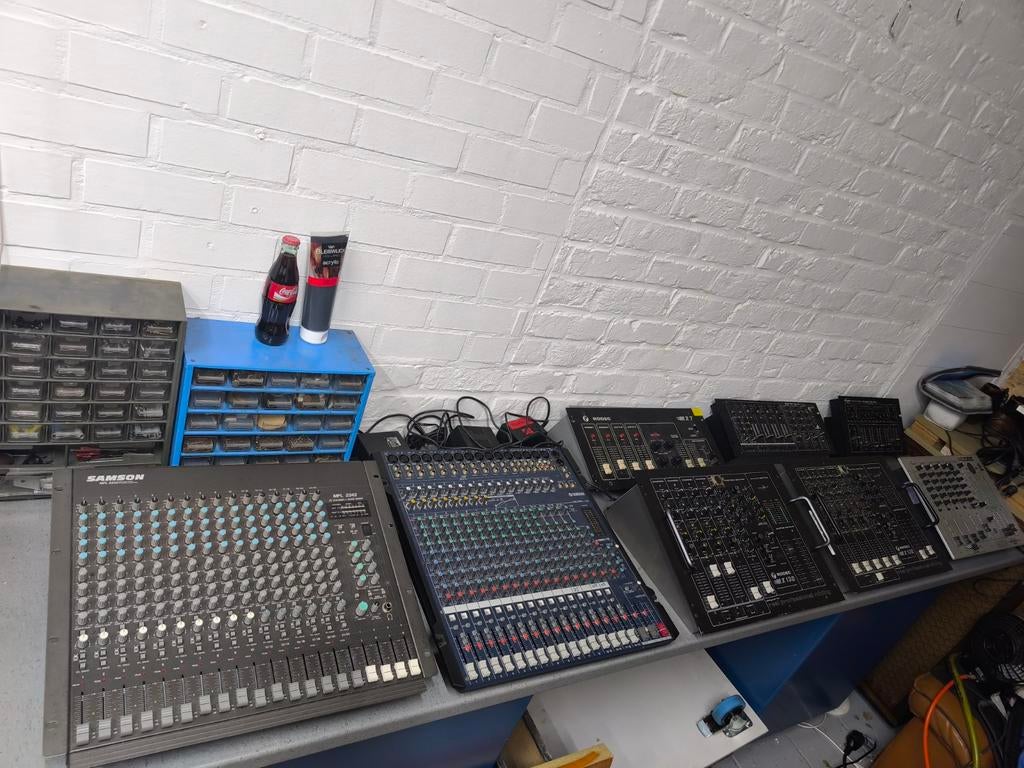 8 x table de mixage : Rodec - Samson - Yamaha - Phonic - Mon, Musique & Instruments, Effets, Enlèvement ou Envoi