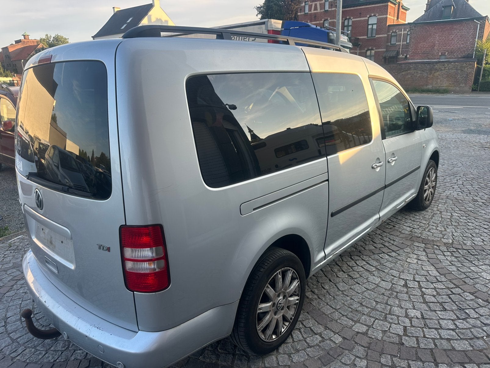 Volkswagen caddy 1.6 diesel 7 zit, Autos, Volkswagen, Euro 5, Entreprise, 7 places, 5 portes