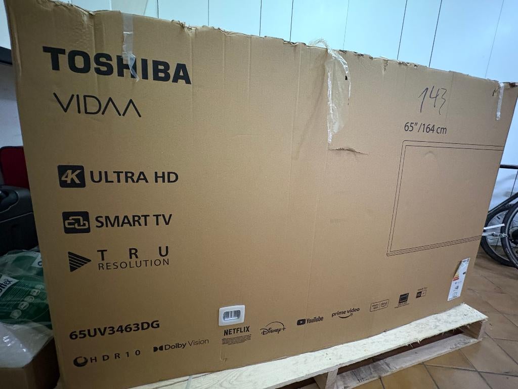 NEW Toshiba 65" 4K Smart TV,  FOR PARTS   (Broken screen), TV, Hi-fi & Vidéo, Télévisions, Neuf, Enlèvement, 100 cm ou plus, 4k (UHD)
