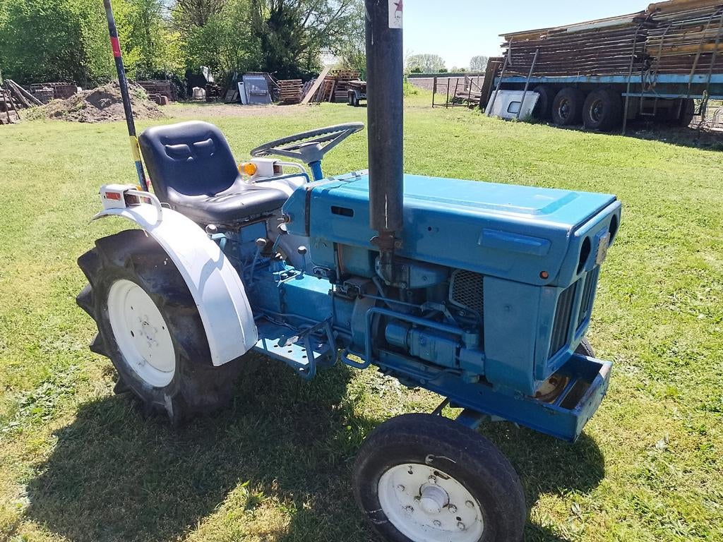 Mini tractor (vermogen en merk ,18 pk (zie foto 10, Ophalen, Gebruikt