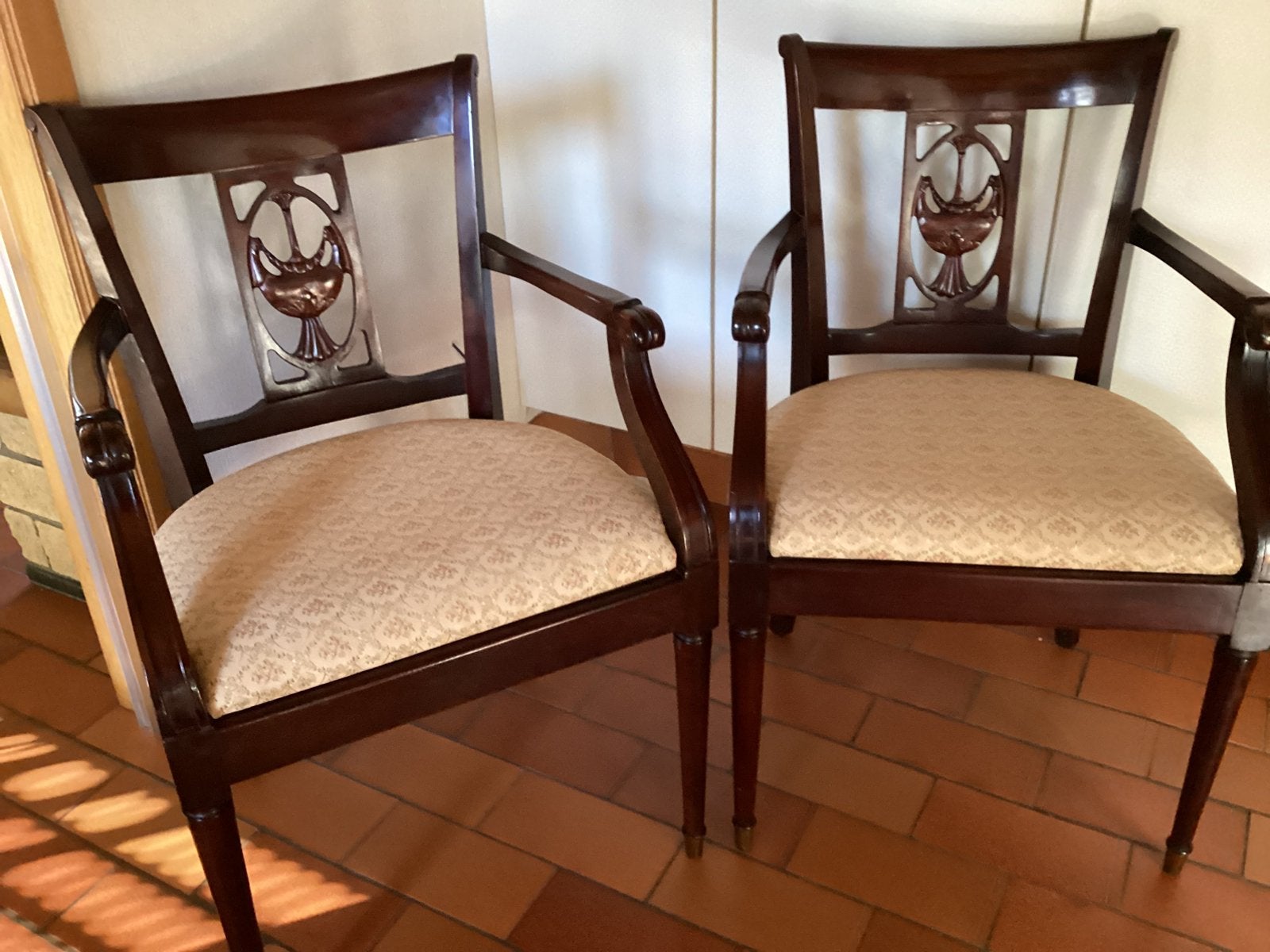 2 Sierstoelen met armleuningen, Antiek en Kunst, Ophalen