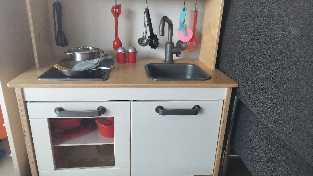 Keukentje ikea + veel accessoires, Kinderen en Baby's, Ophalen, Gebruikt, Hout, Speelkeuken
