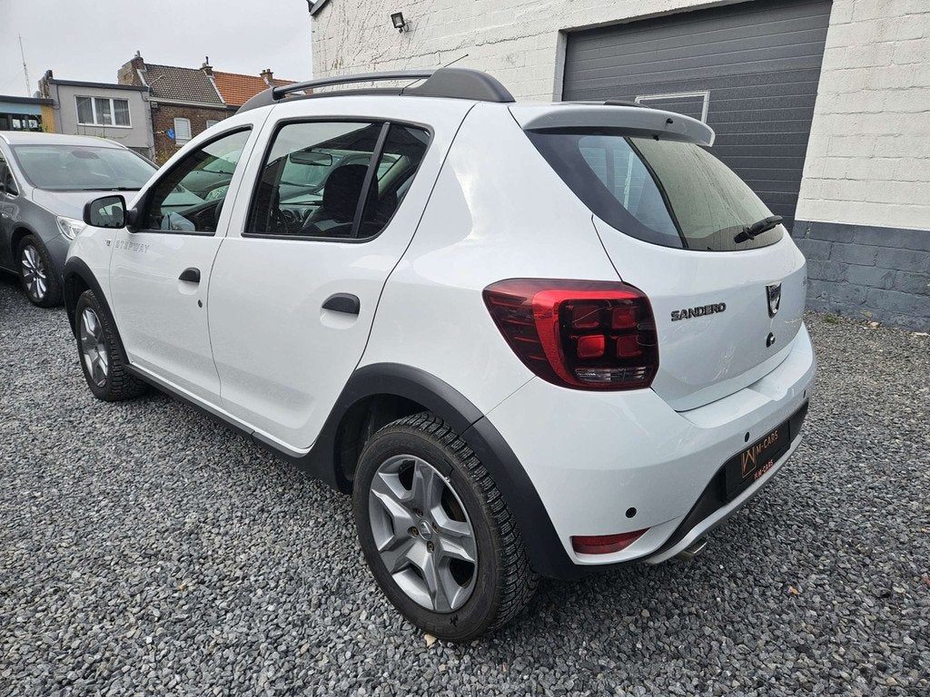 Dacia Sandero STEPWAY * GPS * 80000km *, Autos, Achat, https://public.car-pass.be/vhr/7b356f06-7ae3-4d31-b10d-8170a6768307, Euro 6