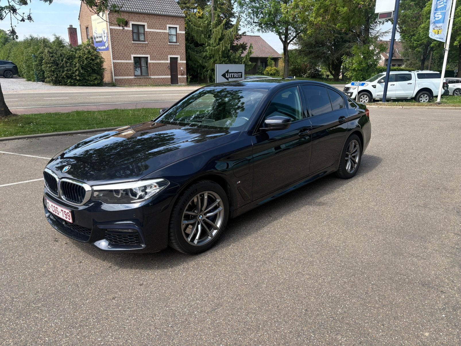 BMW 530e plug in M- pakket full met garantie, Auto's, BMW, 4 deurs, Zwart, Hybride Elektrisch/Benzine, Onderhoudsboekje
