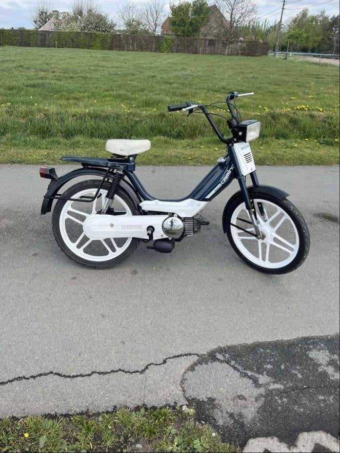 Honda camino restauratie ZIE omschrijving, Fietsen en Brommers, Brommers | Honda, Gebruikt, Overige modellen, 49 cc, Ophalen of Verzenden