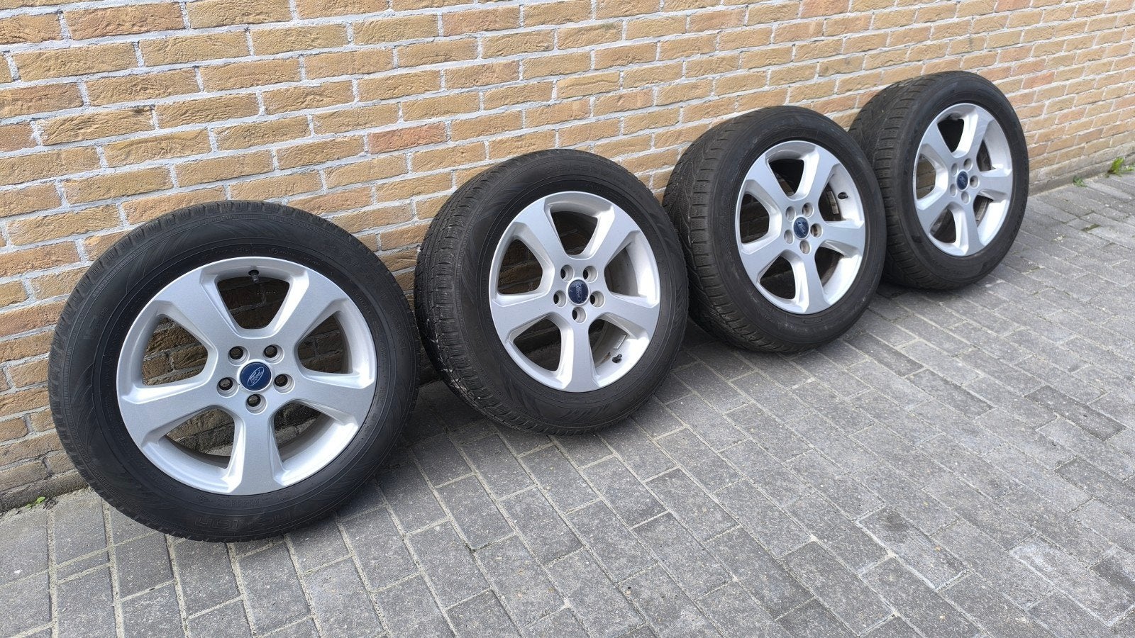 Ford S-Max winterset, Auto-onderdelen, Ophalen, Gebruikt, Banden en Velgen, 17 inch