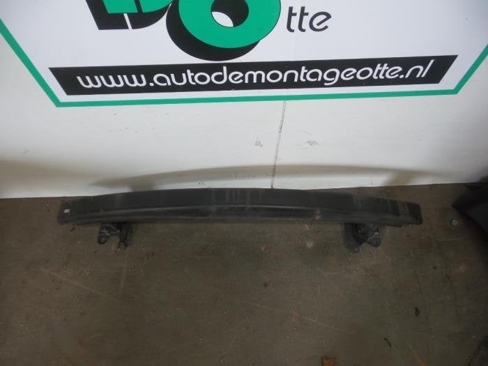 Cadre pare-chocs avant d'un Volkswagen Polo (Polo 01-), Volkswagen, -, 3 mois de garantie, Utilisé
