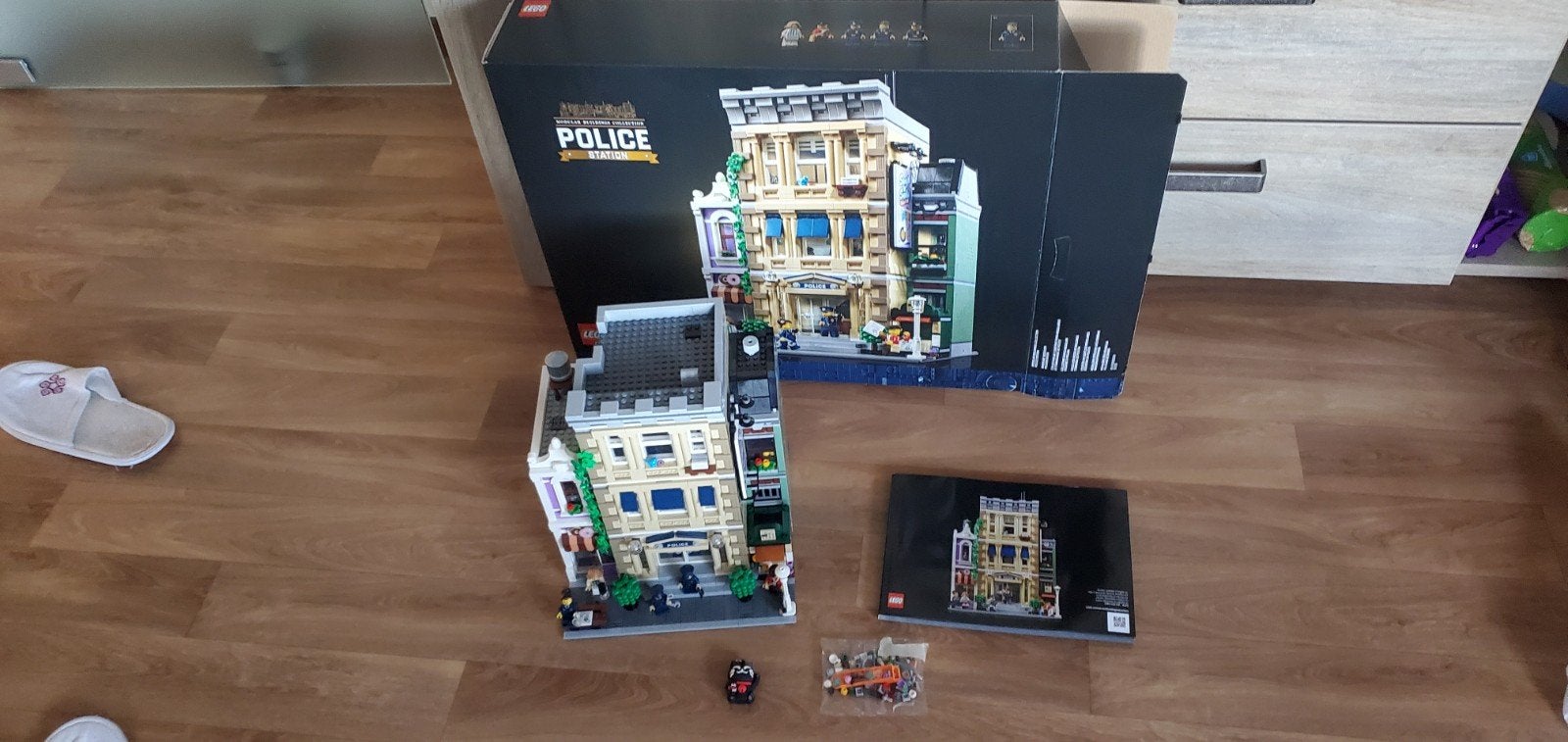 Lego 10278 politie station
Met doos , boekjes en spareparts., Ophalen of Verzenden, Lego