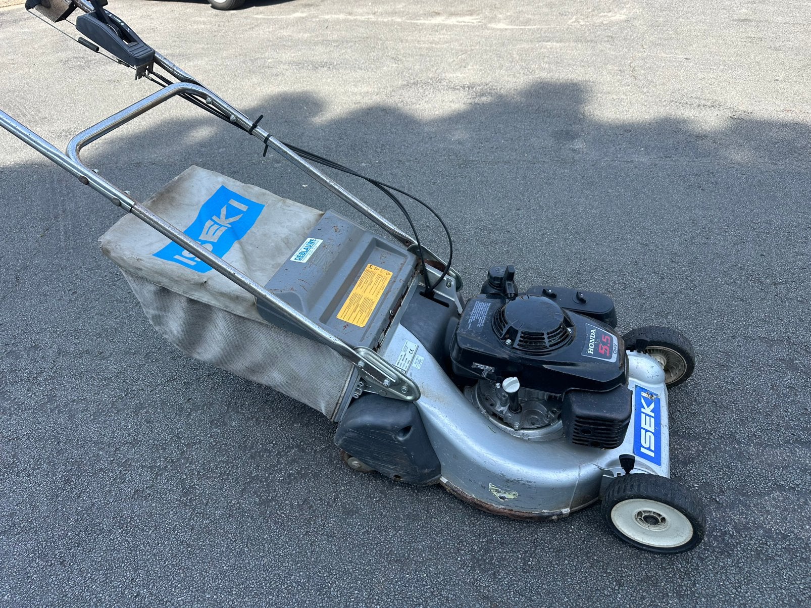 Grasmaaier honda iseki rol aandrijving, Tuin en Terras, Ophalen, Zo goed als nieuw