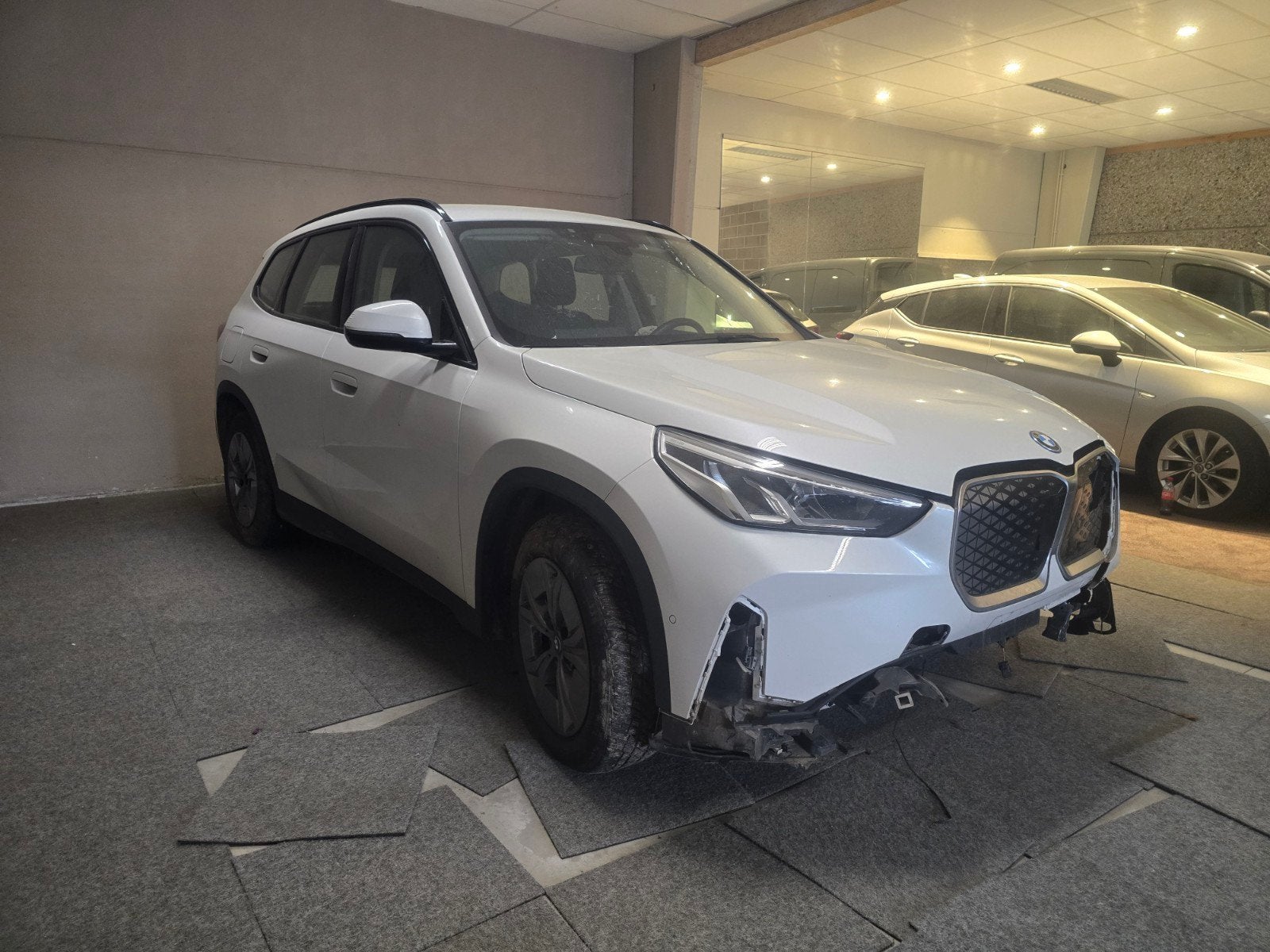 Bmw X1 électrique 2024 59000 kilomètres, Auto's, Zwart, Wit, 5 deurs, SUV of Terreinwagen