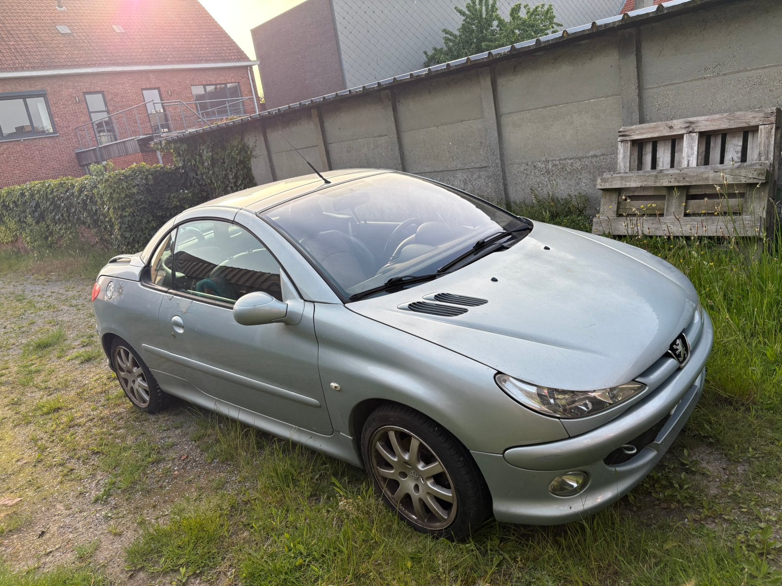 Peugeot 206 cc, Autos, Peugeot, Cuir, Argent ou Gris, Airbags, Boîte manuelle