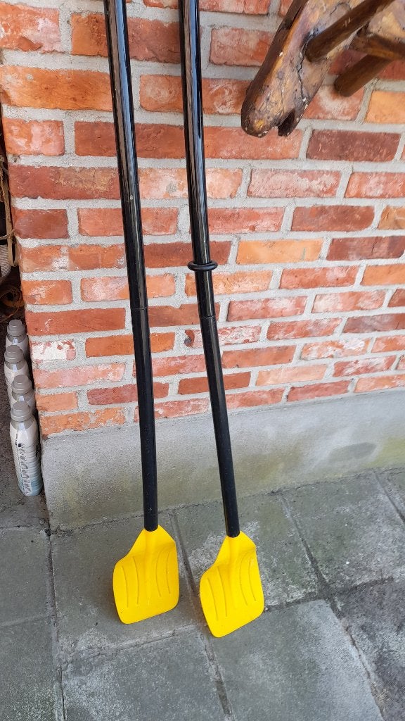 2 roeispanen, Ophalen, Zo goed als nieuw, Enkelbladige peddel